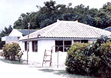 �n�Ɠ����̃J���s�����S�i